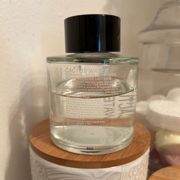 Freck Beauty Cactus Water Cleansing Lactic Acid Toner - Picture 2 of 2